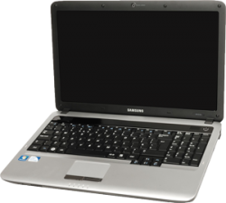 Samsung RV520-W01 Laptop